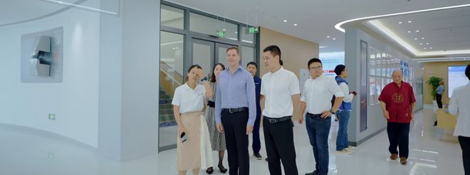 推动国际种植技术再上新台阶，西南口腔医院再签约德国植体品牌